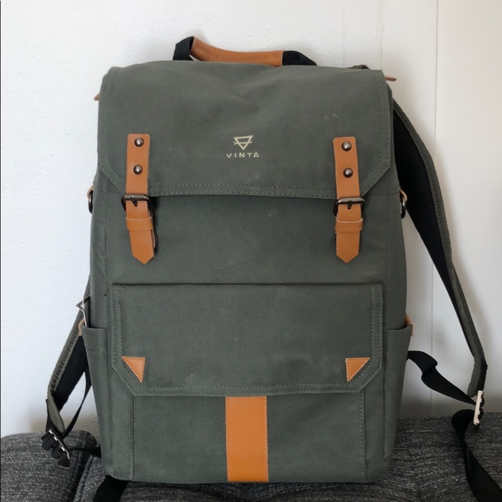 Vinta camera backpack